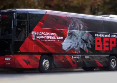 Реклама на автобусі